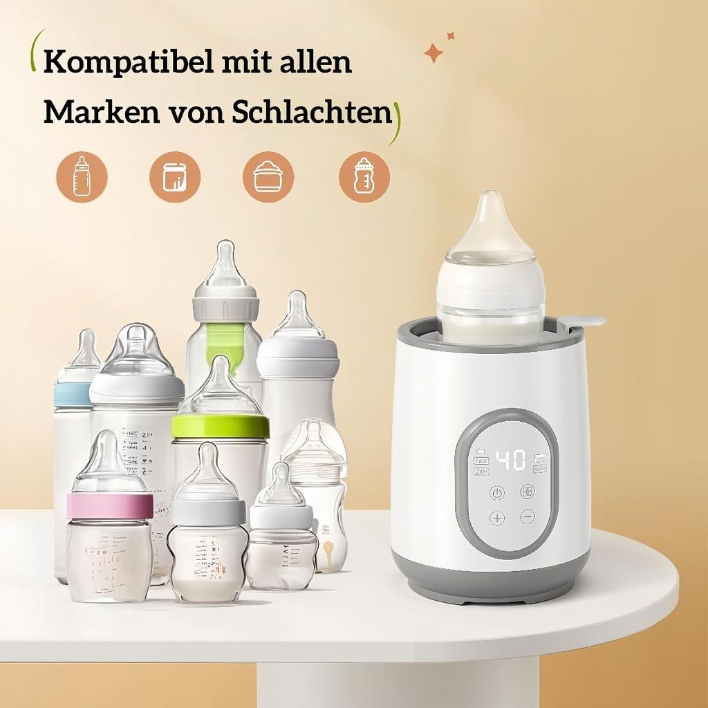 Ein weißer Flaschenwärmer mit digitaler Anzeige steht neben mehreren Babyflaschen.