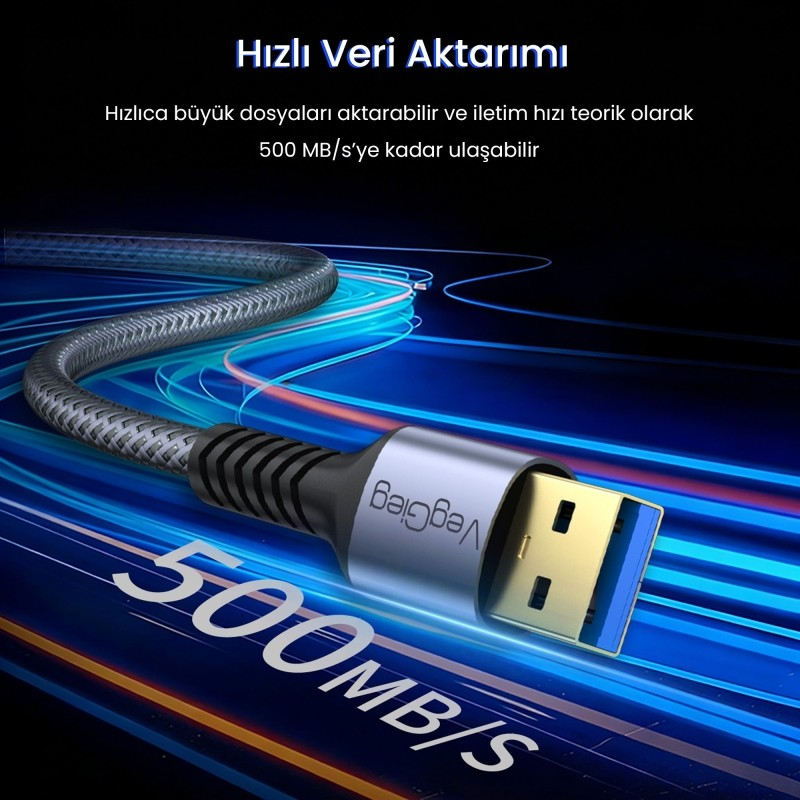 500 MB/s aktarım hızına sahip USB kablosu, mavi arka planda.
