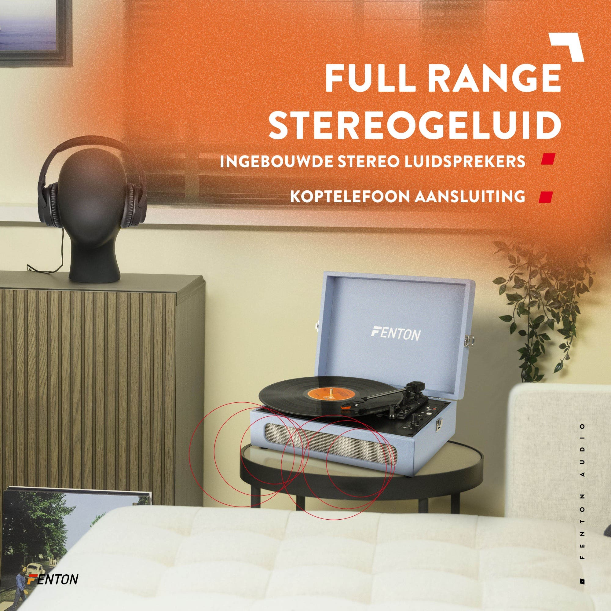 Un tocadiscos con vinilo, auriculares en un busto y texto sobre sonido estéreo.