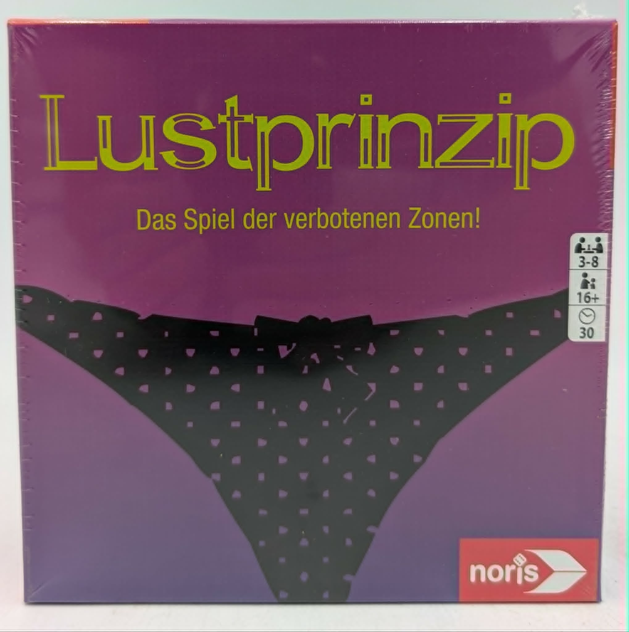 Lustprinzip Spielverpackung mit Unterwäsche-Design und Spielinfos.