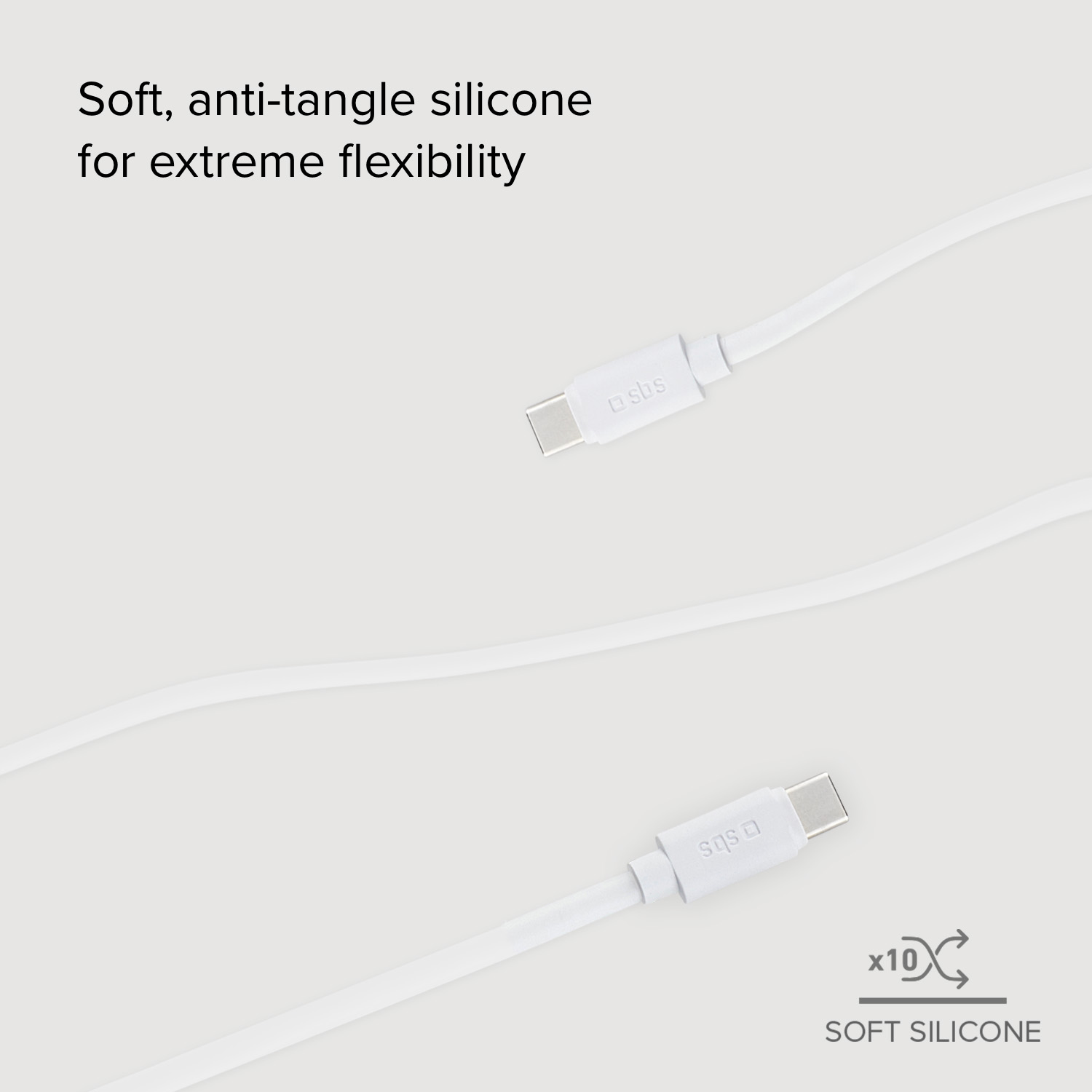 Dos cables USB-C blancos con logo SBS, suaves y flexibles.