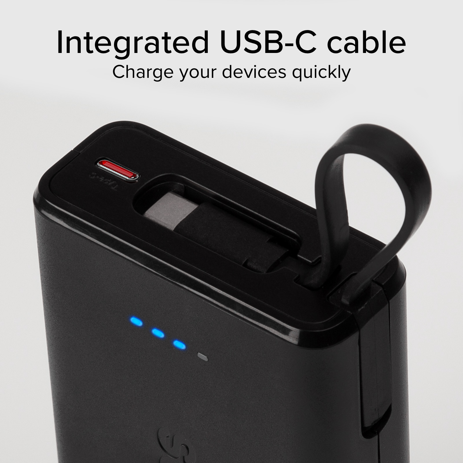 Power bank nero con cavo USB-C integrato e spie di carica blu.