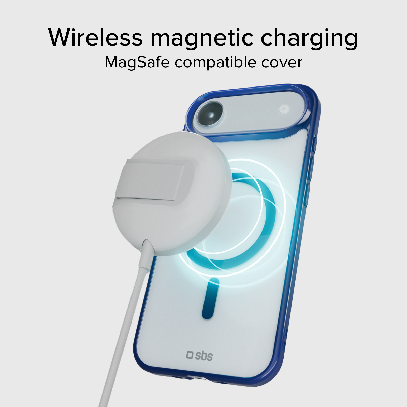 Ein weißes MagSafe-Ladegerät wird magnetisch an einer durchsichtigen Handyhülle mit blauem Rand befestigt.