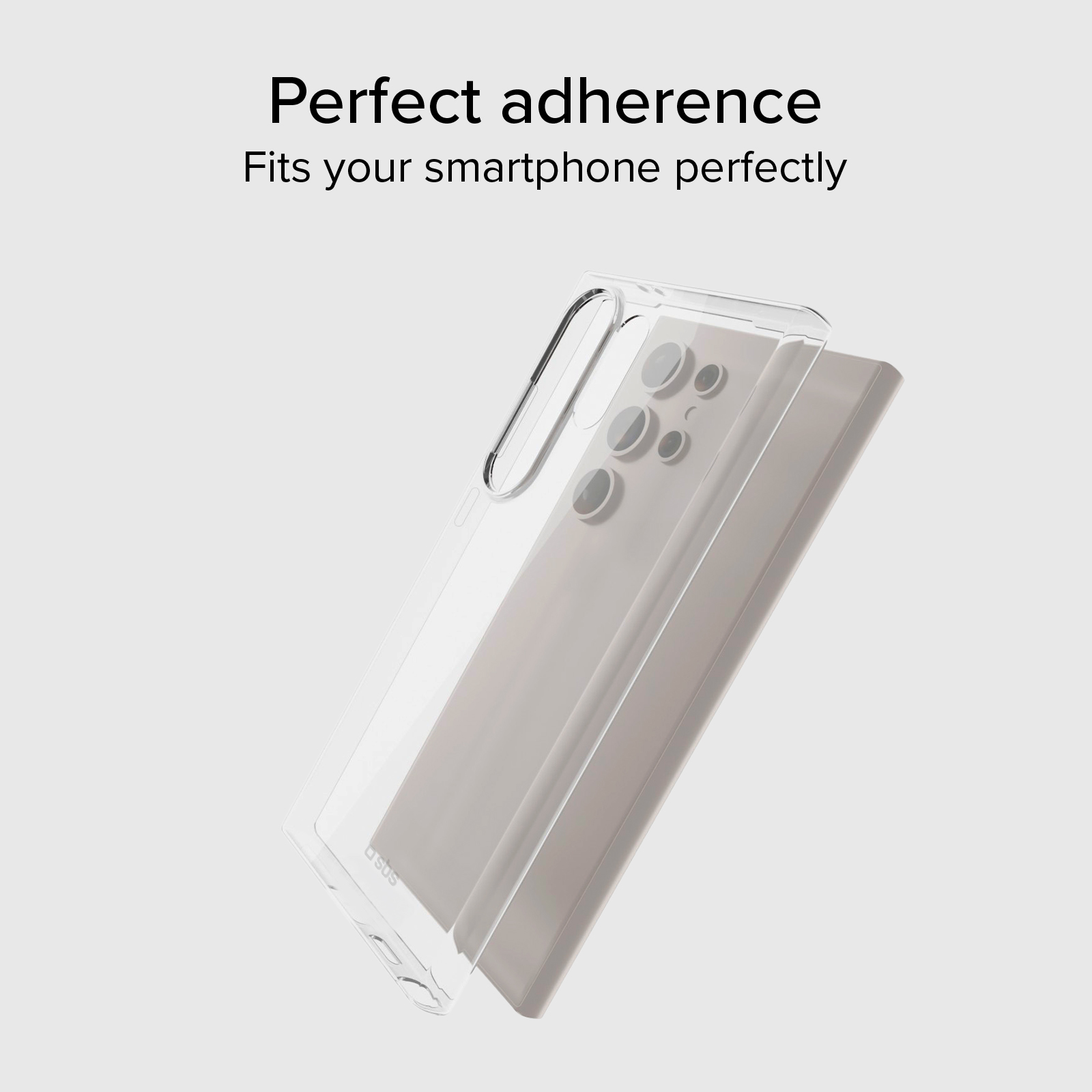 Custodia trasparente per telefono accanto a uno smartphone, focus telecamere.