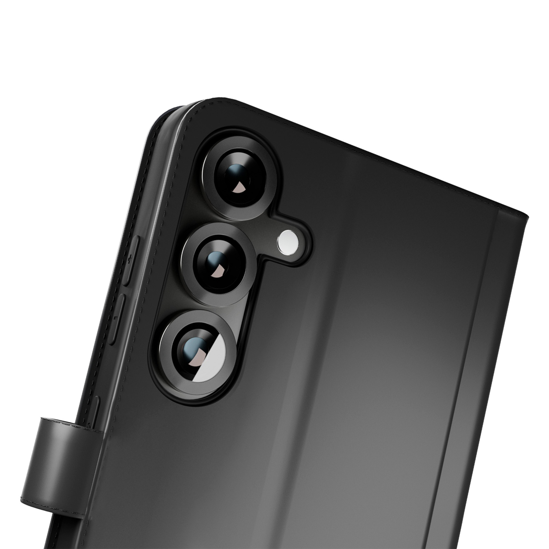 Primo piano del retro di uno smartphone nero, con tre obiettivi e flash.