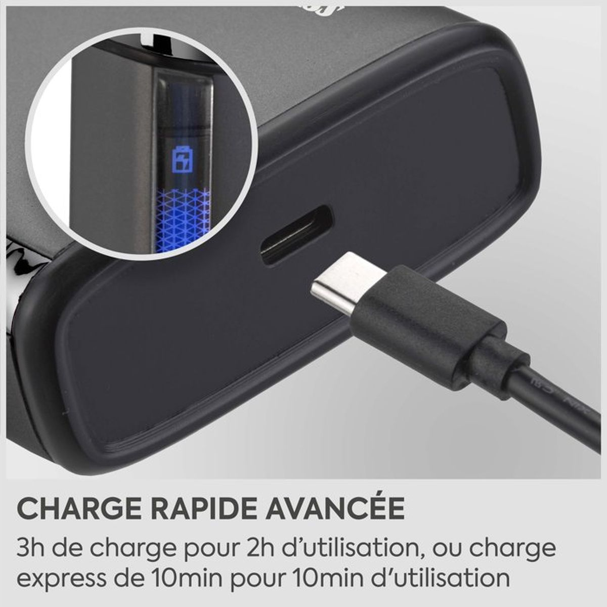 Ein schwarzes Ladegerät mit einem USB-C-Kabel, das eingesteckt ist. Ein Detail zeigt eine Ladeanzeige.