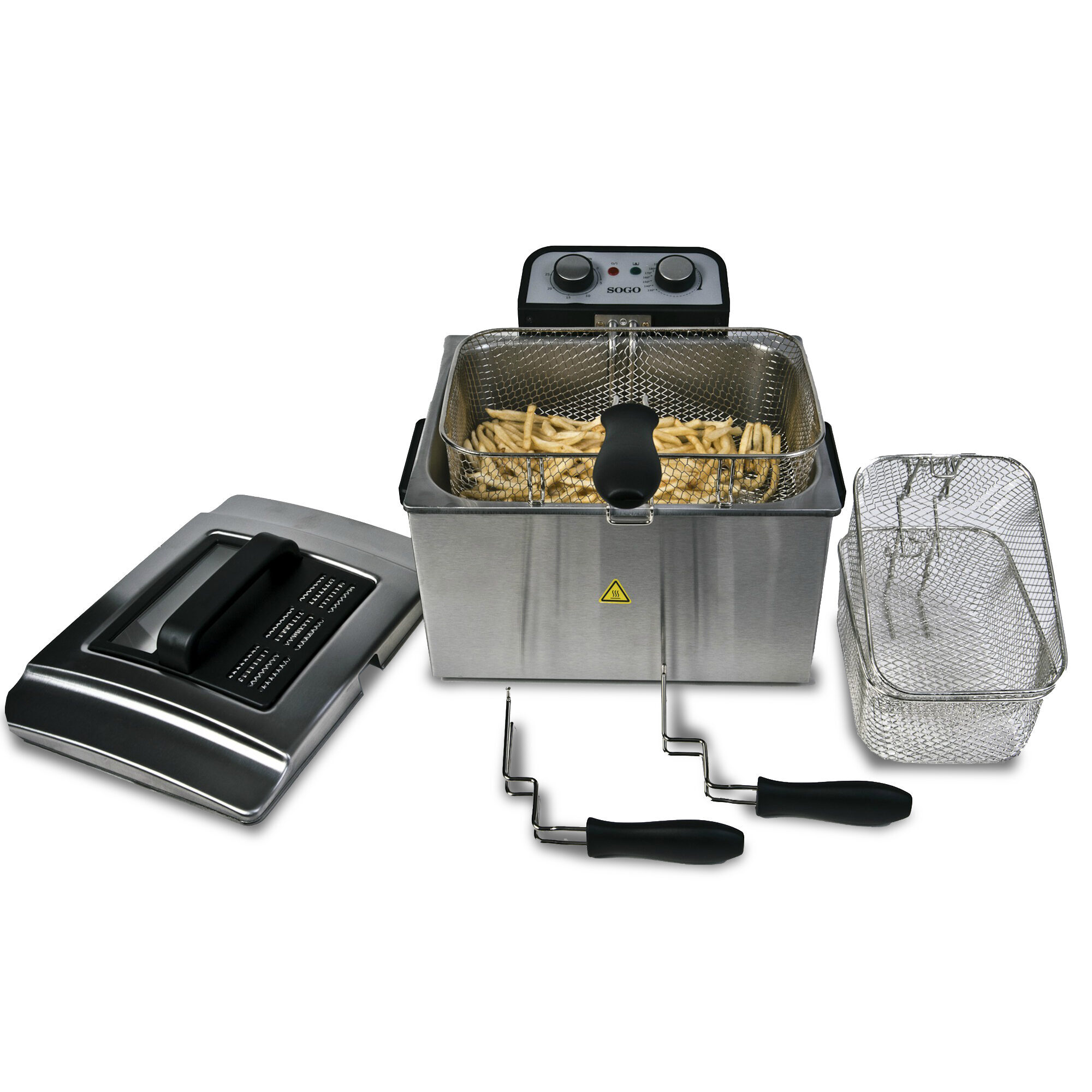 Friteuse in acciaio inox con cestello, patatine e coperchio.