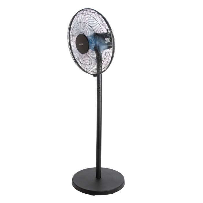 Un ventilatore a piantana nero con base rotonda e griglia rotonda.