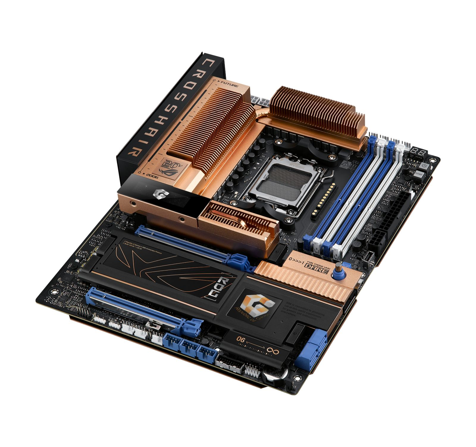 Una scheda madre con dissipatori in rame, slot RAM e marchio CROSSHAIR.