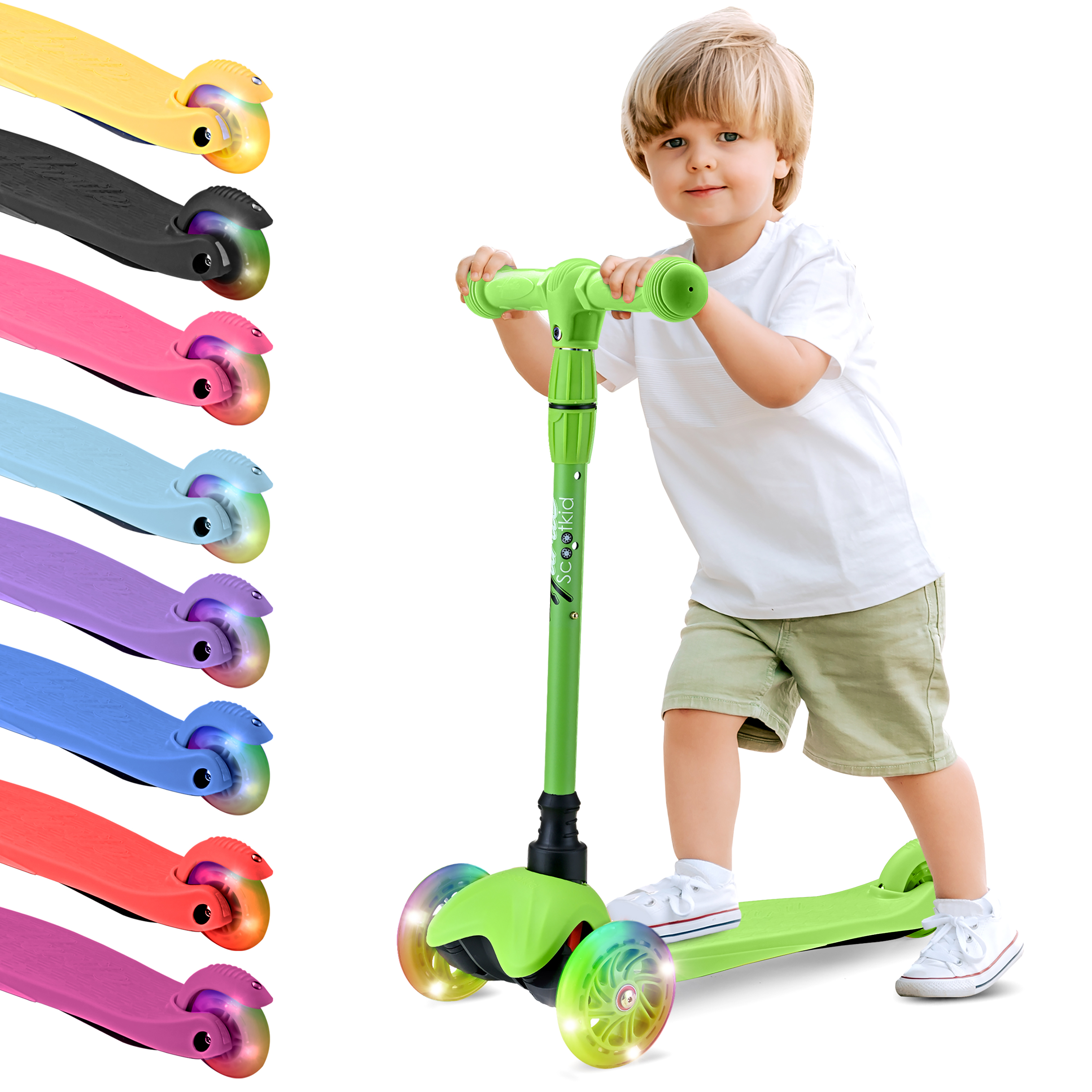 Ein Junge mit blonden Haaren steht auf einem grünen Roller mit leuchtenden Rädern.