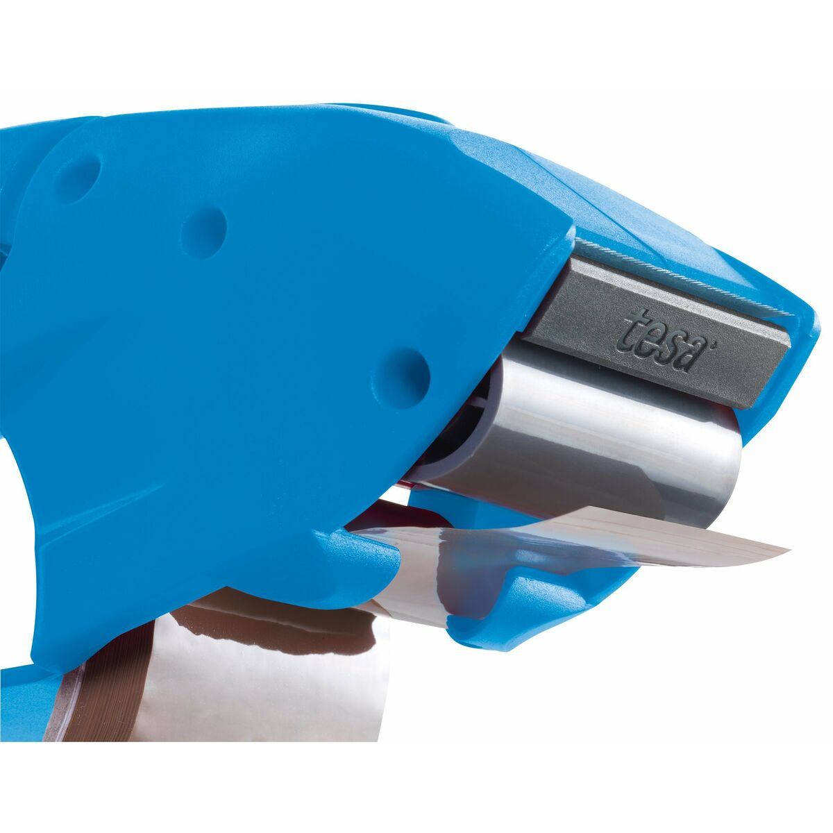 Ein blauer Klebebandabroller mit einem silbernen Klebeband und der Aufschrift 'tesa'.