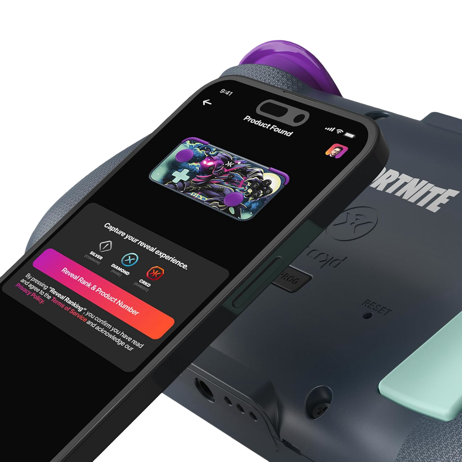 Smartfon wyświetla aplikację Fortnite z projektem kontrolera. Obok leży kontroler.