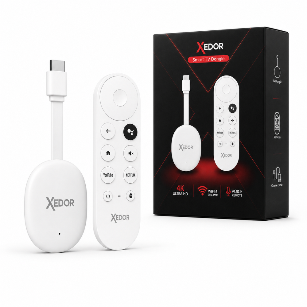 Ein weißer Xedor Smart TV Dongle und Fernbedienung liegen neben einer schwarzen Verpackung.