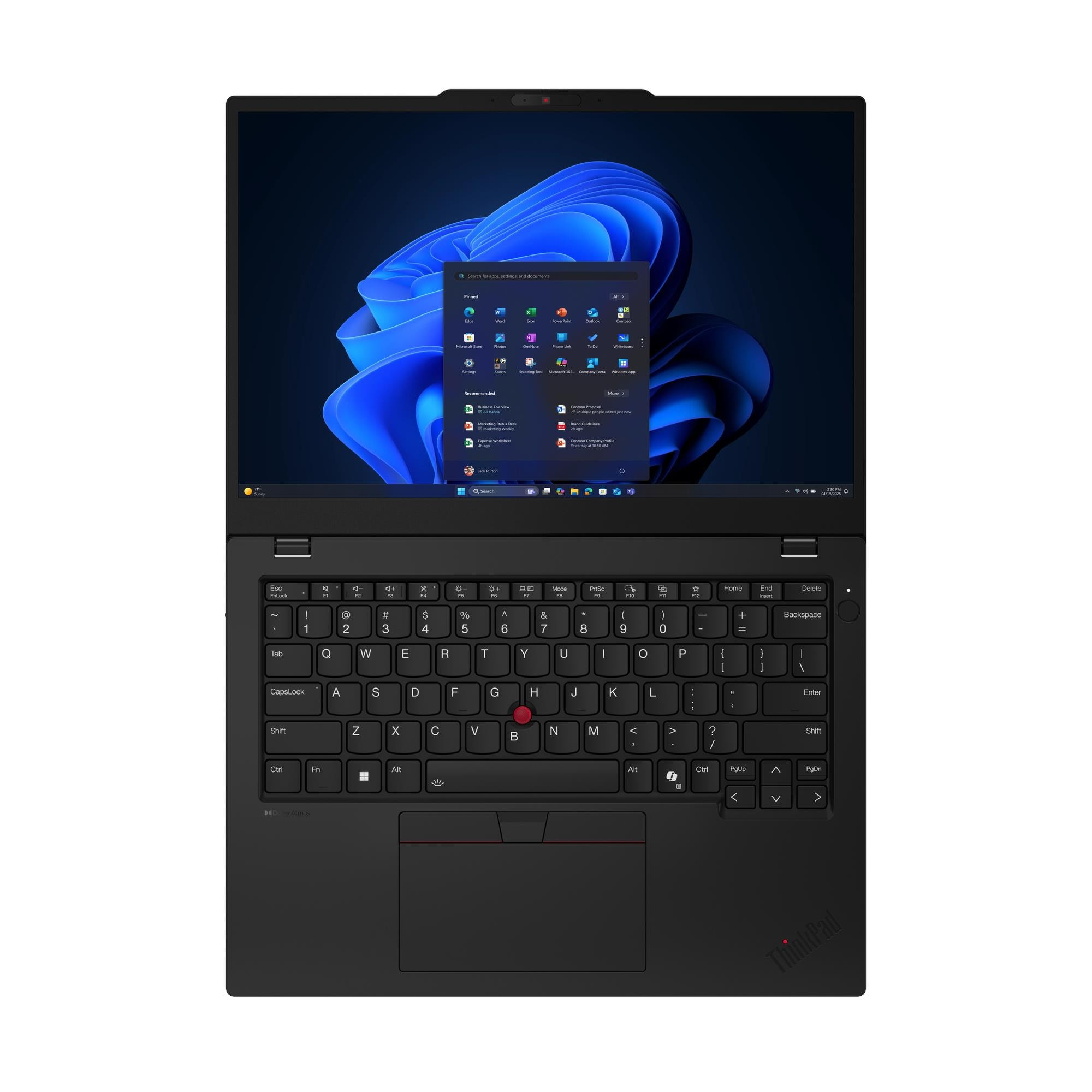 Un laptop nero aperto che mostra Windows 11 con uno sfondo astratto blu.