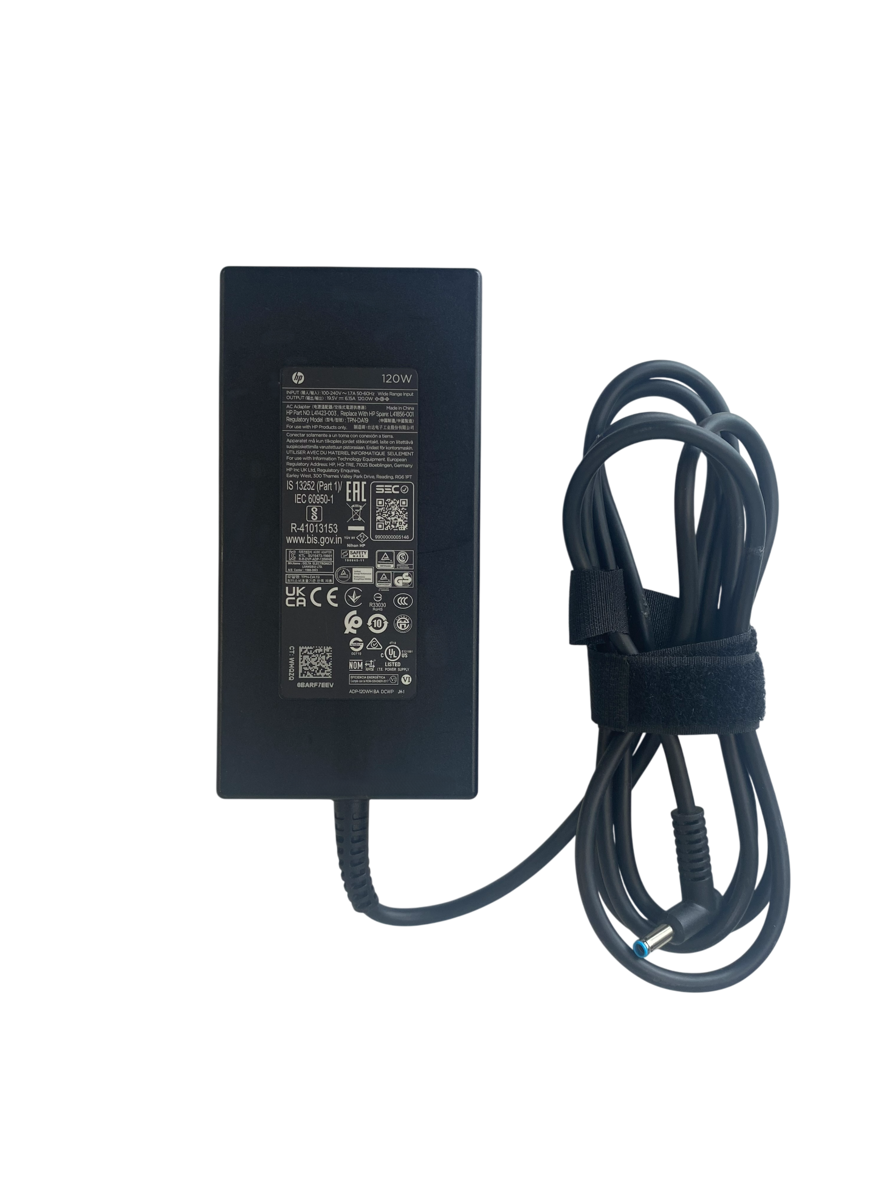 Ein schwarzes HP 120W Netzteil mit blauem Stecker und grauem Kabel.