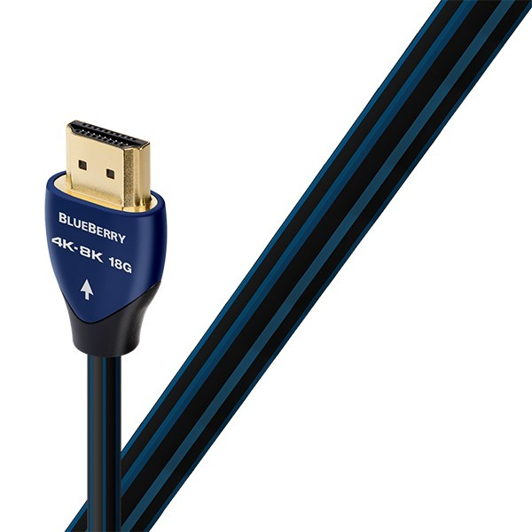 Altın konektörlü, mavi fişli ve siyah/mavi şeritli bir HDMI kablosu.
