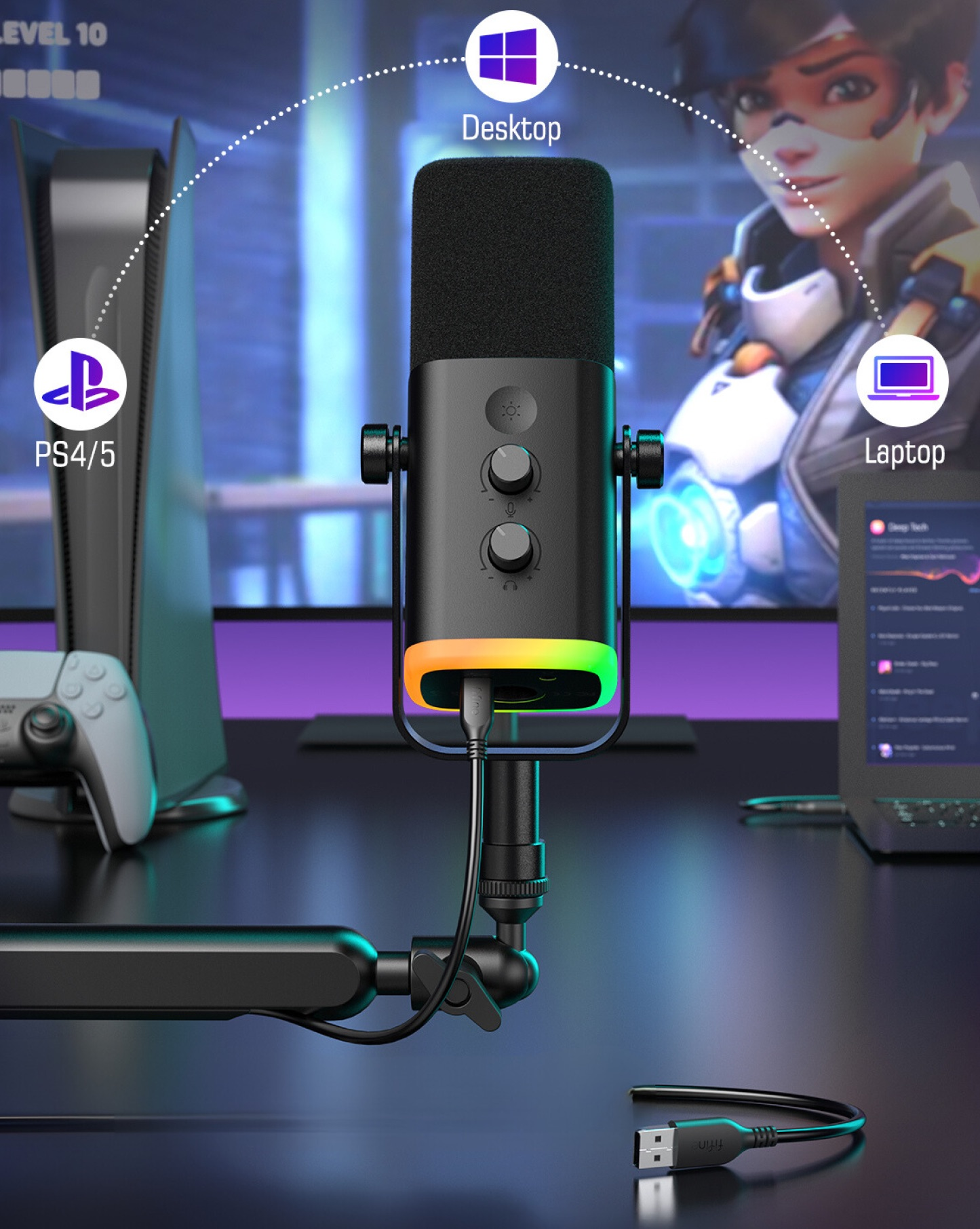Czarny mikrofon z oświetleniem RGB, PS5, kontroler, laptop i postać z gry.