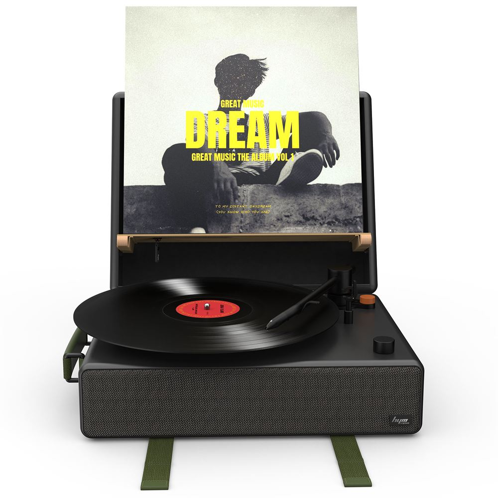 Vinil ve "Dream" yazılı albüm kapağına sahip siyah pikap.
