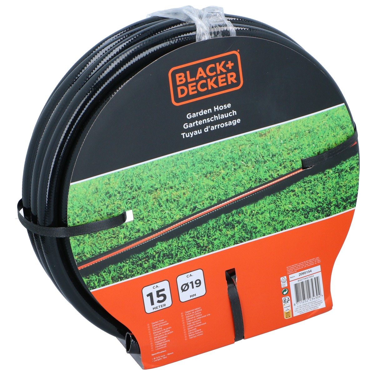 Black+Decker garden hose, 15m long, 19mm diameter, coiled on packaging.