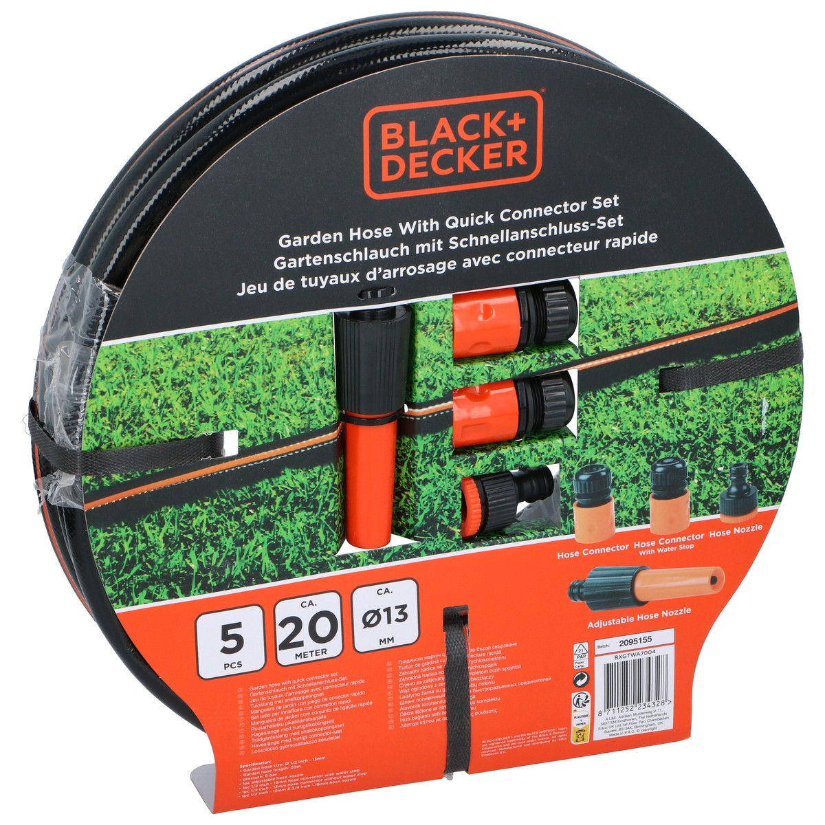 Black Decker garden hose set packaging with quick connectors and adjustable nozzle.