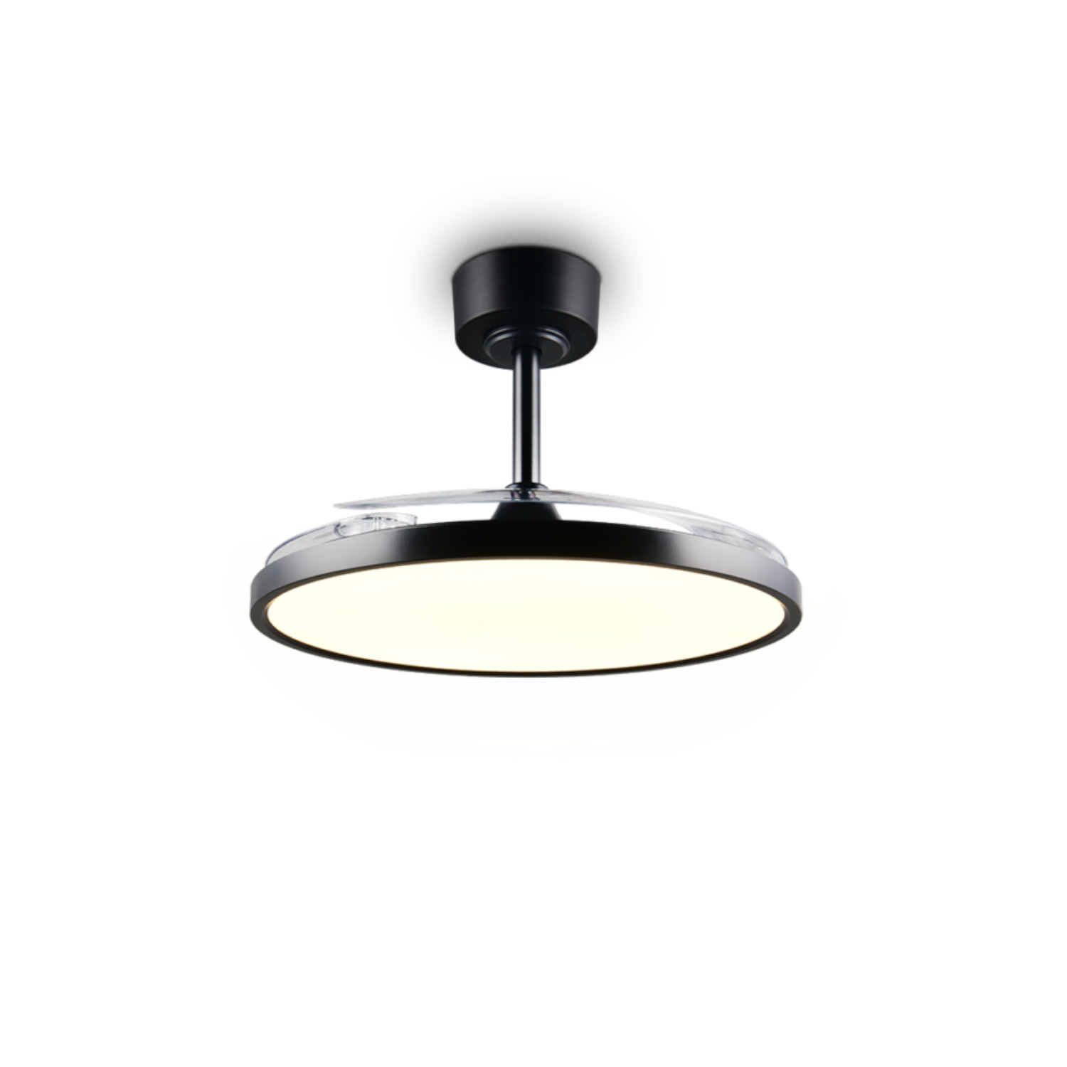 Ein schwarzer Deckenventilator mit integriertem LED-Licht, an einer weißen Decke montiert.