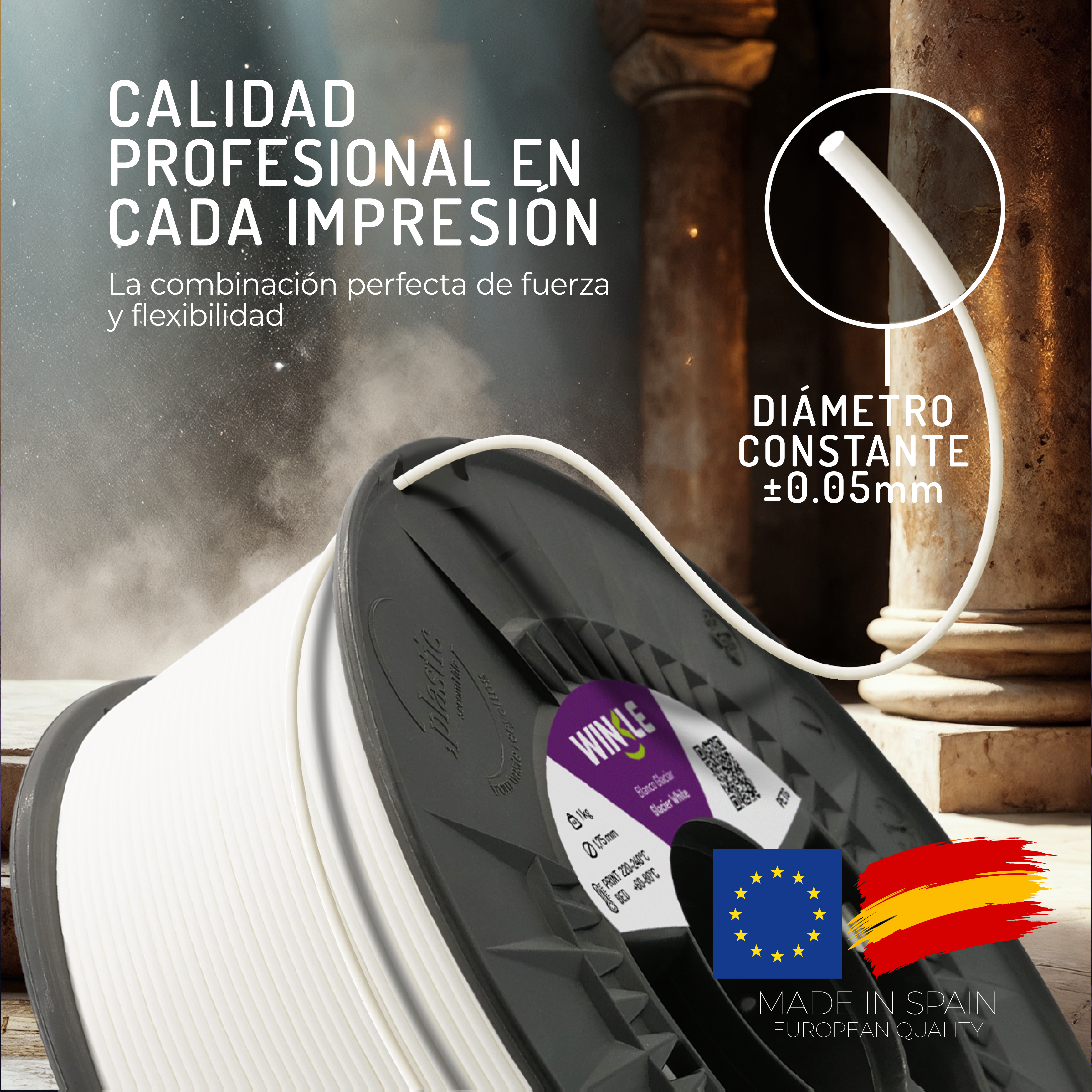 Una bobina de filamento blanco para impresora 3D con texto, hecha en España.