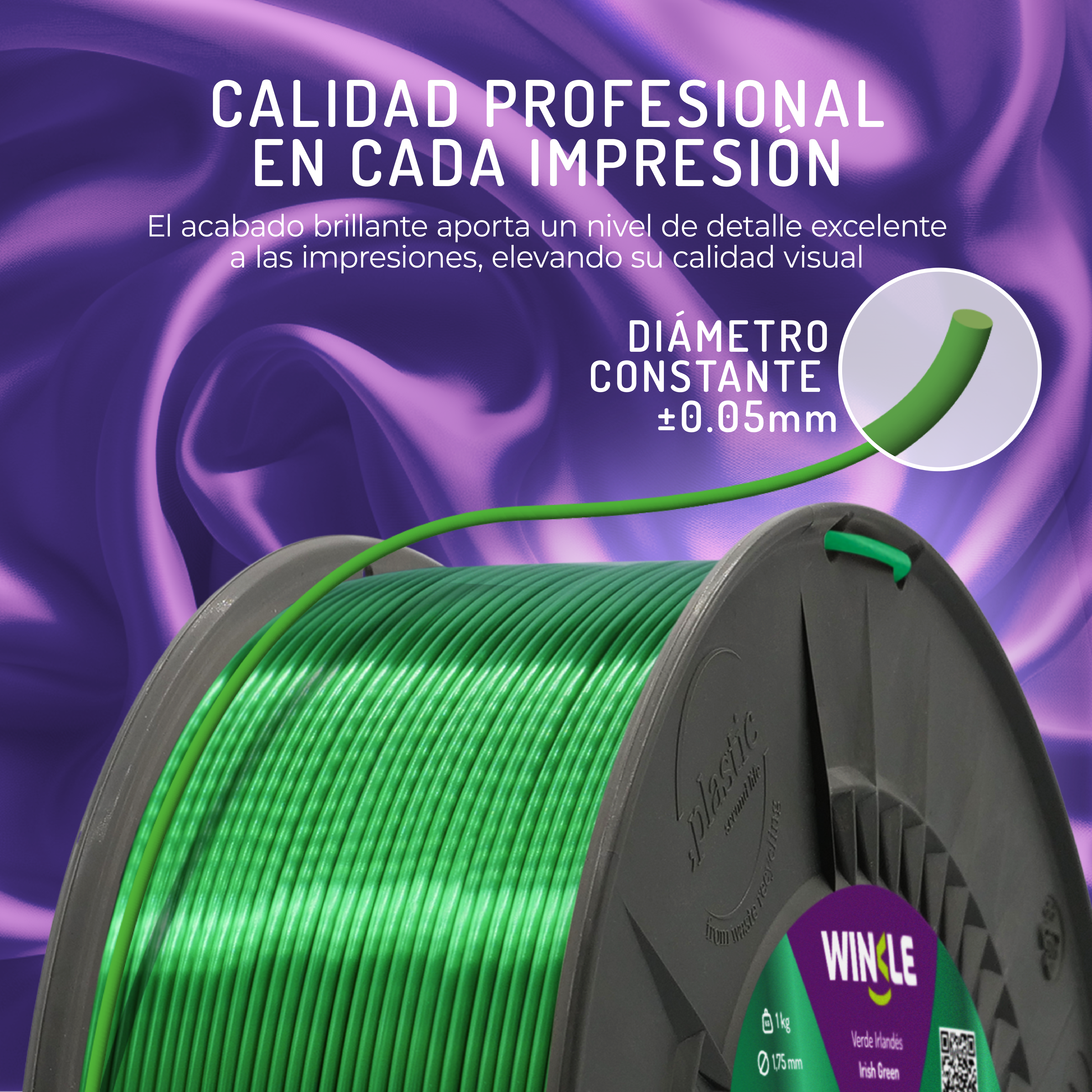 Carrete verde de impresora 3D con filamento verde irlandés sobre fondo morado.