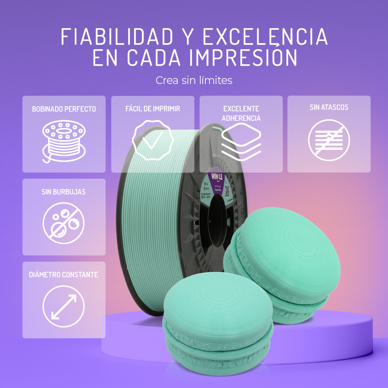 Un carrete de filamento de impresión 3D verde menta con dos impresiones.