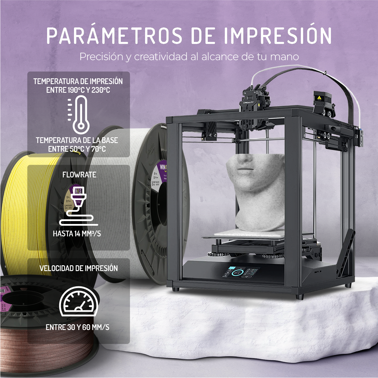 Impresora 3D mostrando parámetros de impresión, con bobinas de filamento y un busto en la cámara.