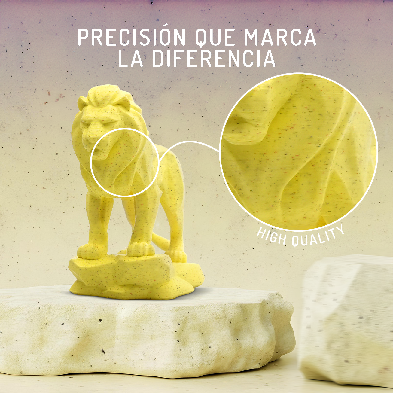 Figura de león amarilla sobre rocas, primer plano con texto.