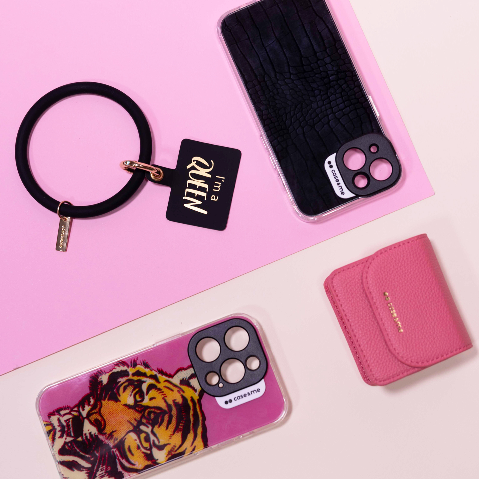 Llavero negro con etiqueta 'I'm a Queen', funda de teléfono de cocodrilo negro, funda de tigre rosa, cartera rosa.