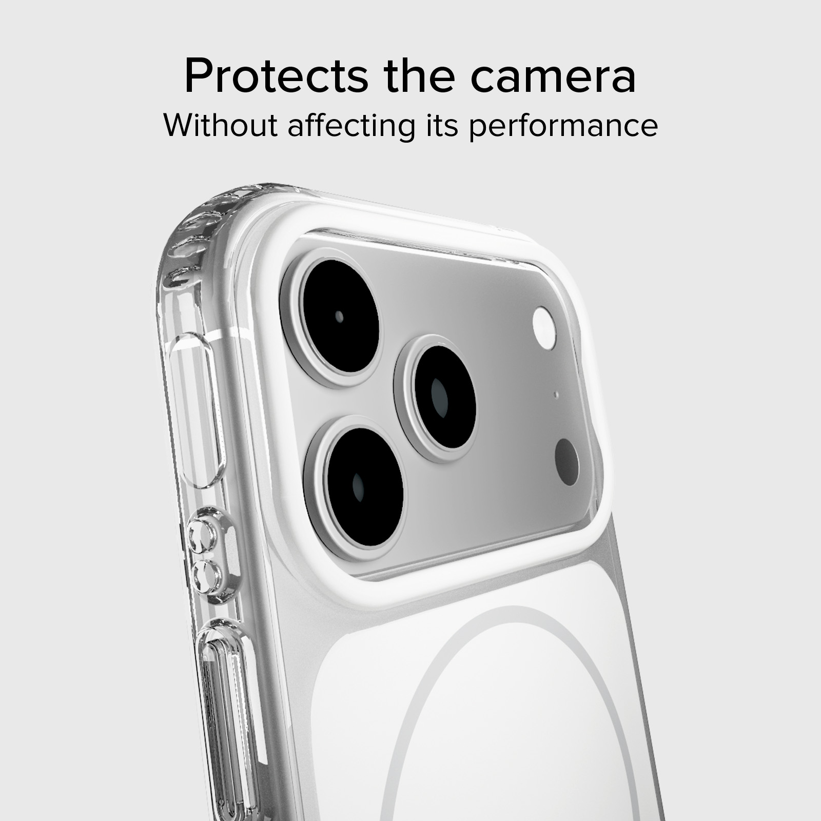 Custodia trasparente che protegge le lenti della fotocamera di uno smartphone.