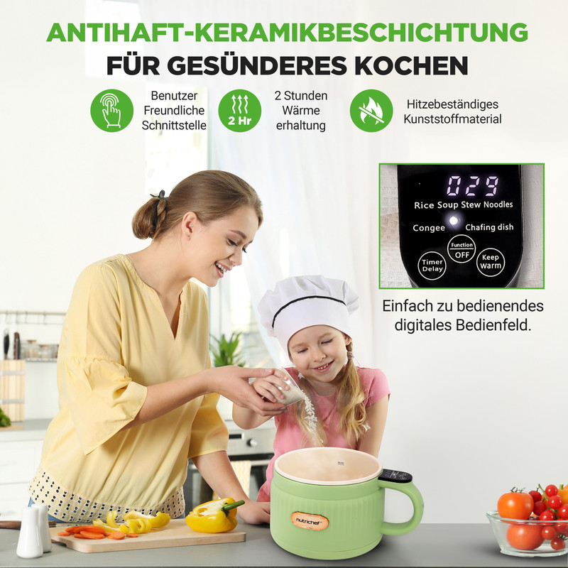 Frau und Kind bereiten Essen zu, daneben ein grüner Kochtopf mit digitalem Display.