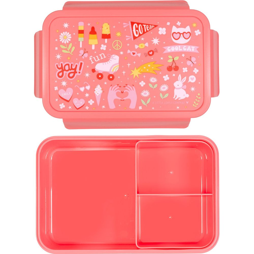 Eine pinke Brotdose mit süßen Grafiken wie Eis am Stiel, Rollschuhen und einem Hasen.