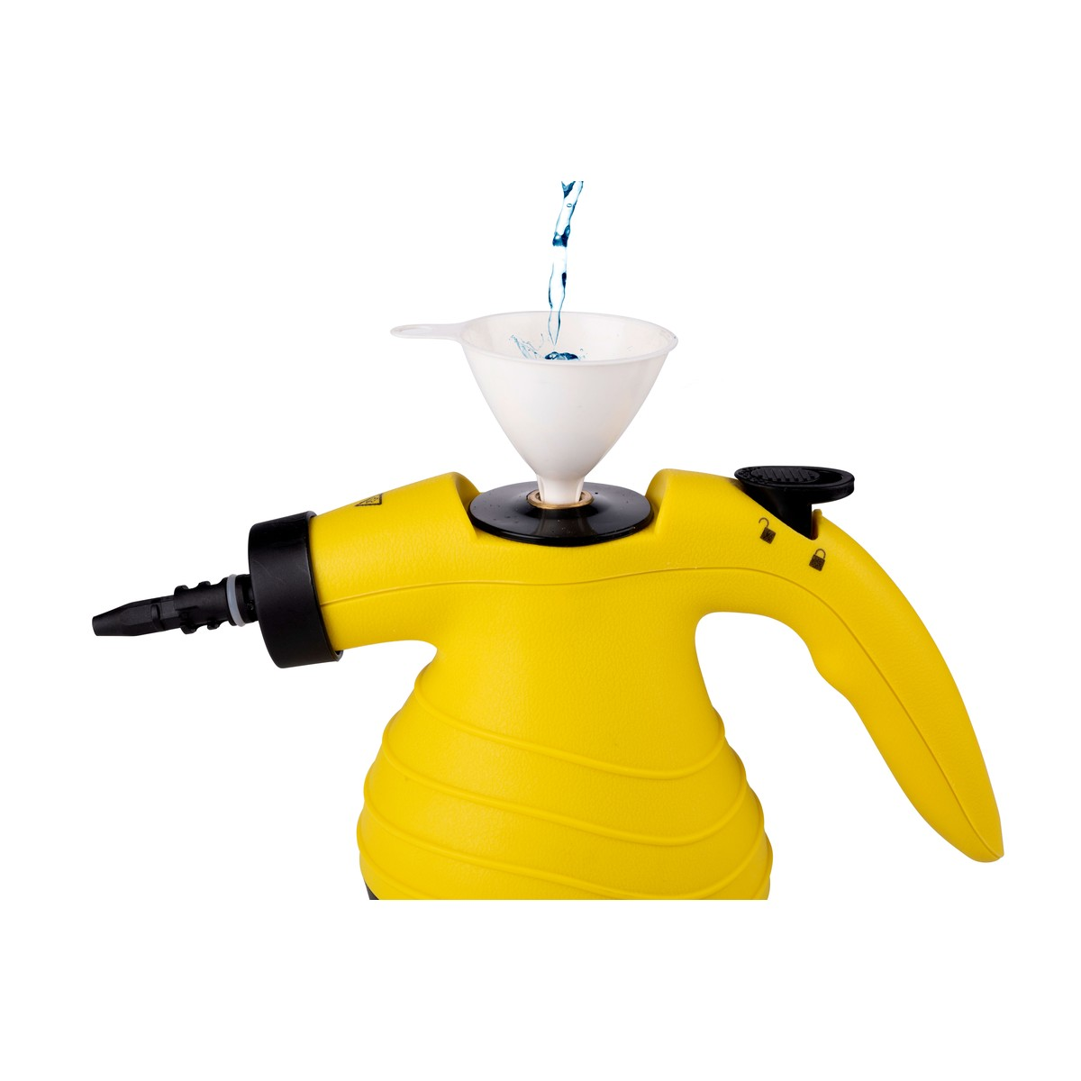 Ein gelber Dampfreiniger mit Trichter, in den Wasser gegossen wird.