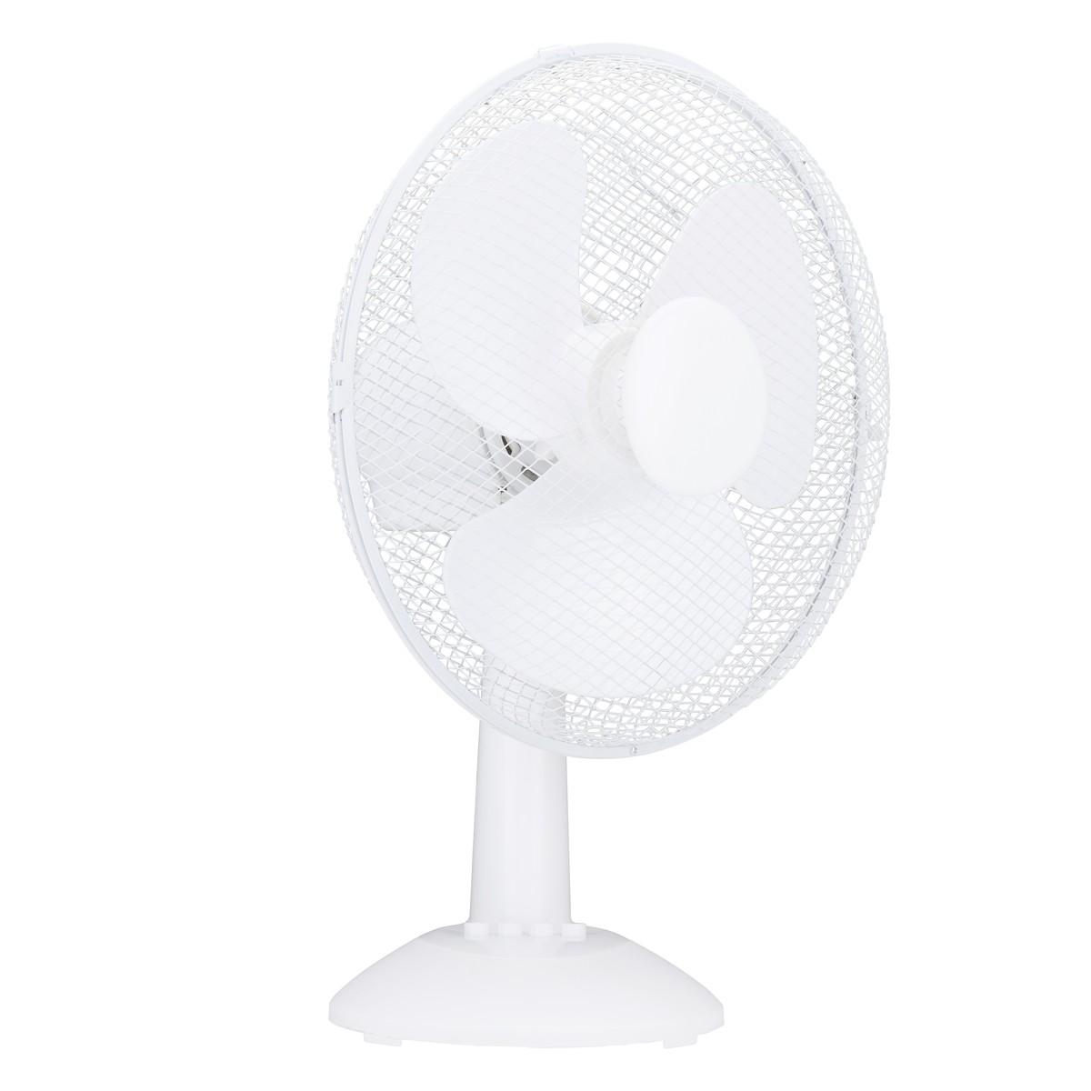 Ein weißer Tischventilator mit drei Flügeln und Schutzgitter.