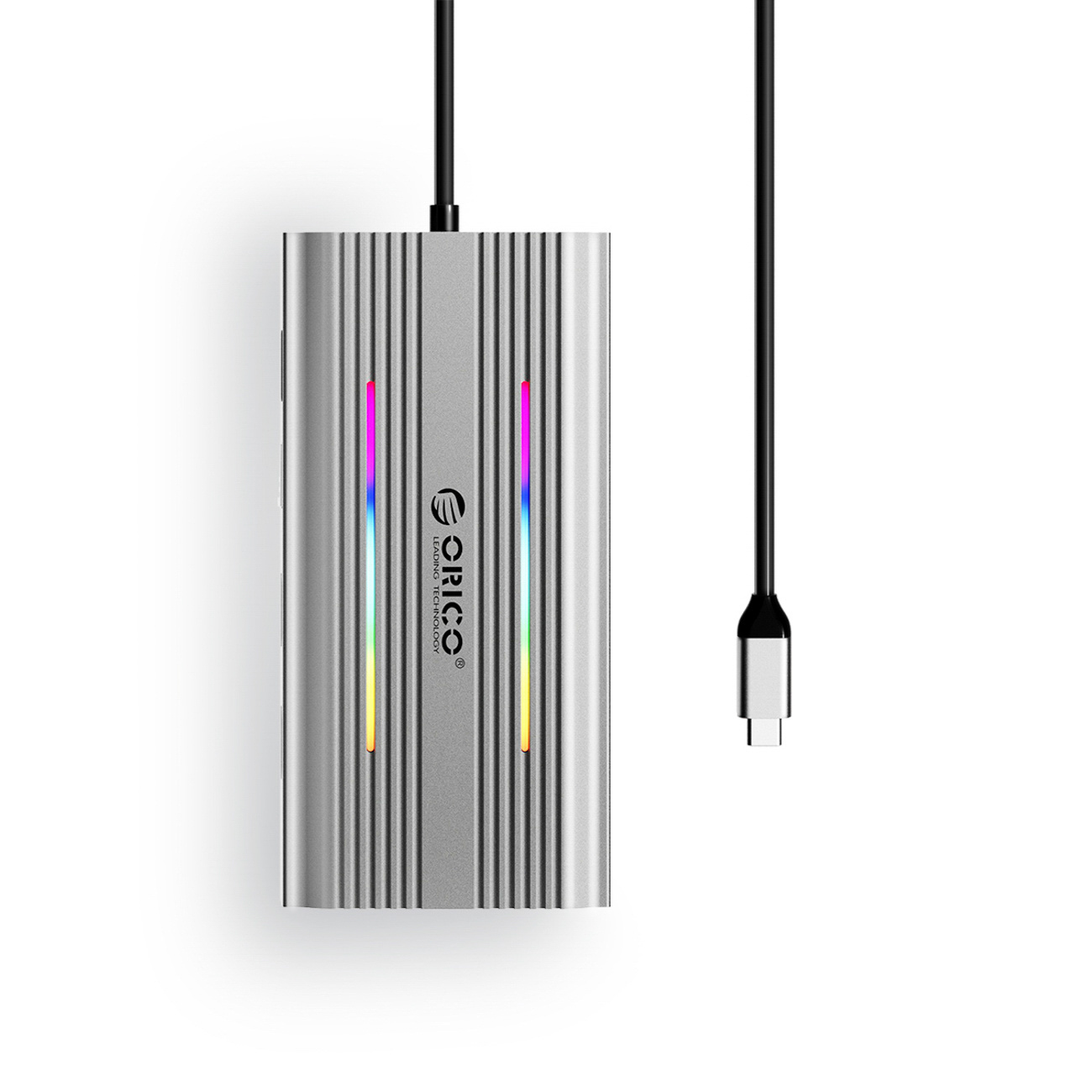 Srebrna obudowa dysku zewnętrznego ORICO z diodami LED i kablem USB-C.