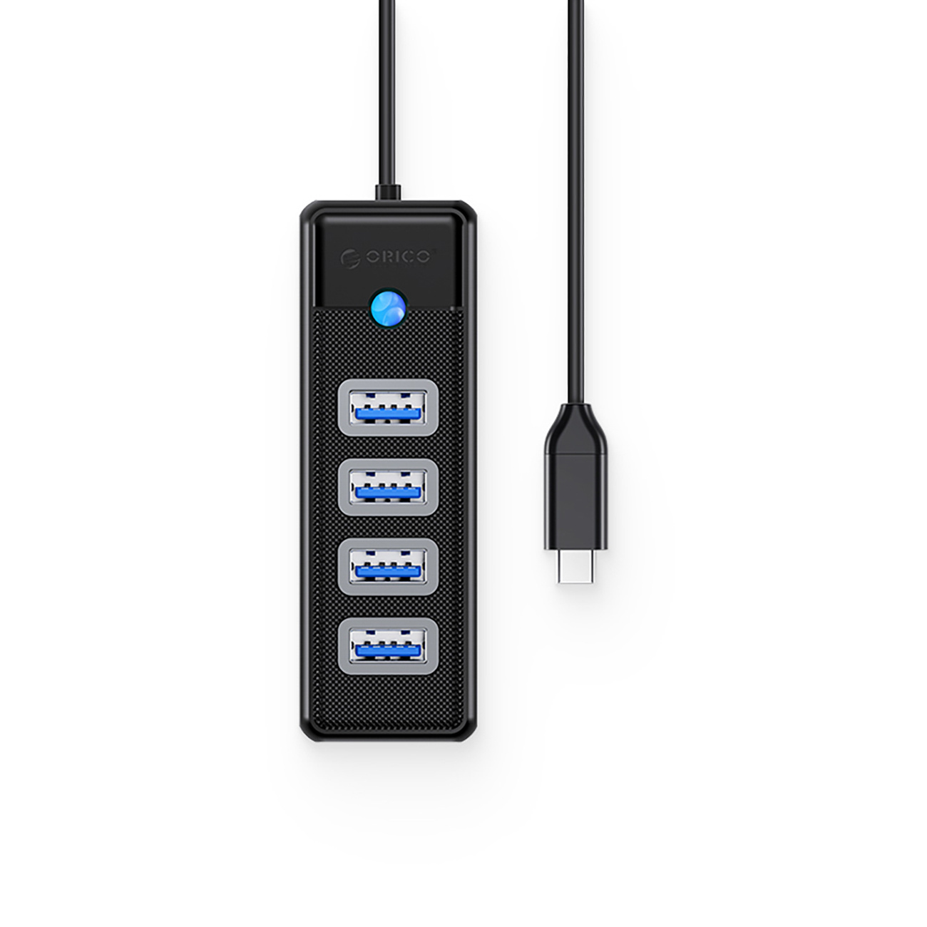 Czarny 4-portowy koncentrator USB z niebieskim światłem, podłączony do kabla USB-C.