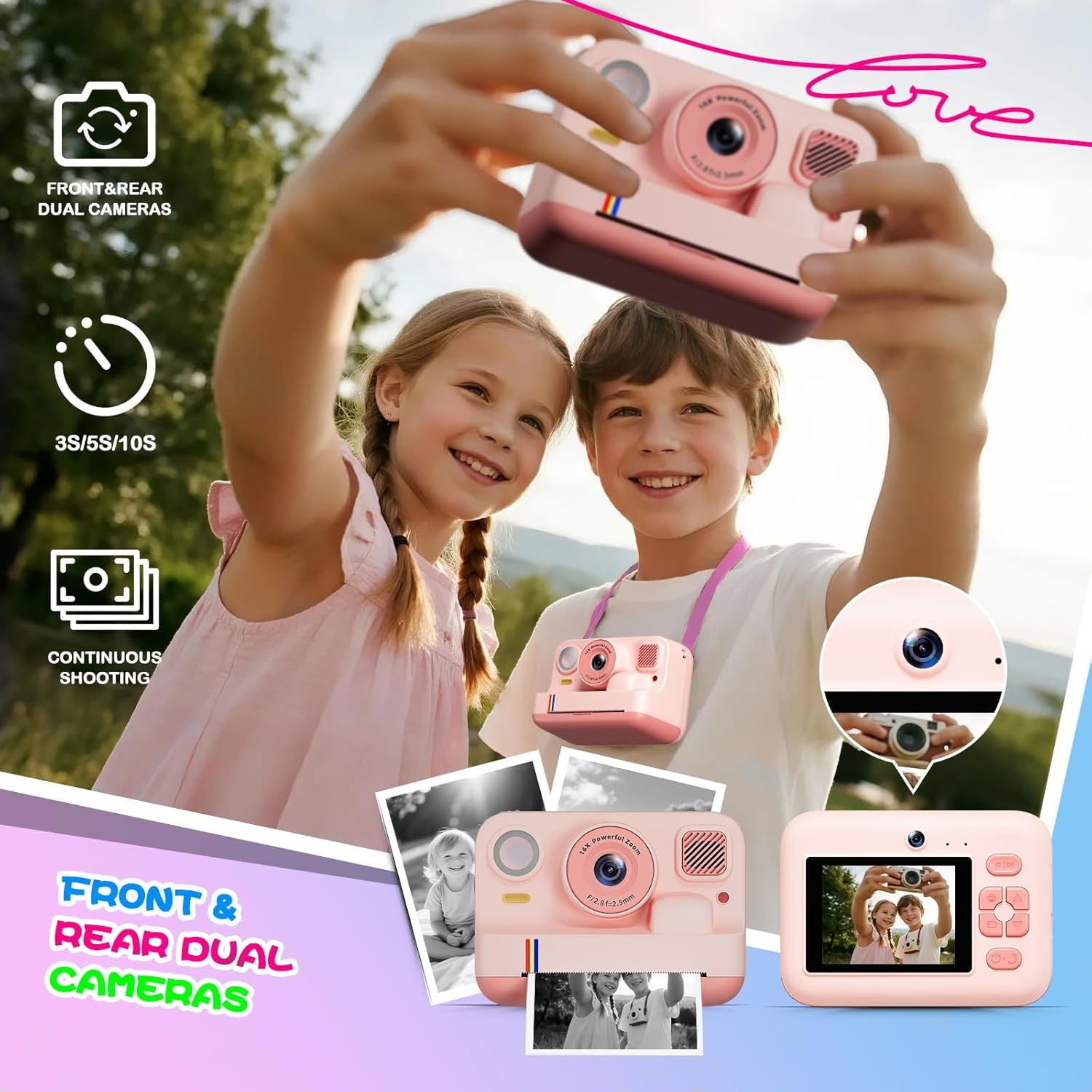 Zwei Kinder mit einer rosa Kamera im Freien, die ein Selfie machen.