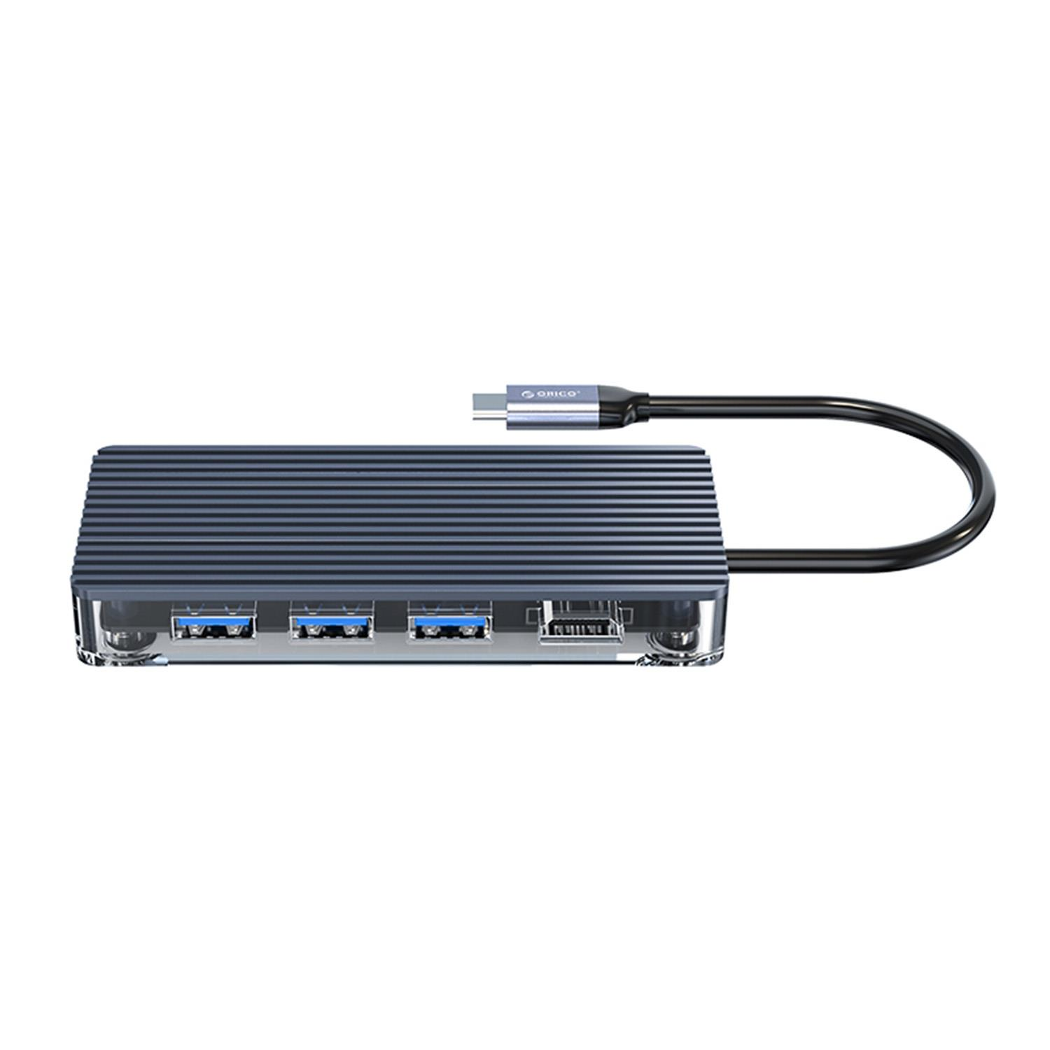 Dört USB bağlantı noktalı gri USB-C hub ve kablo.