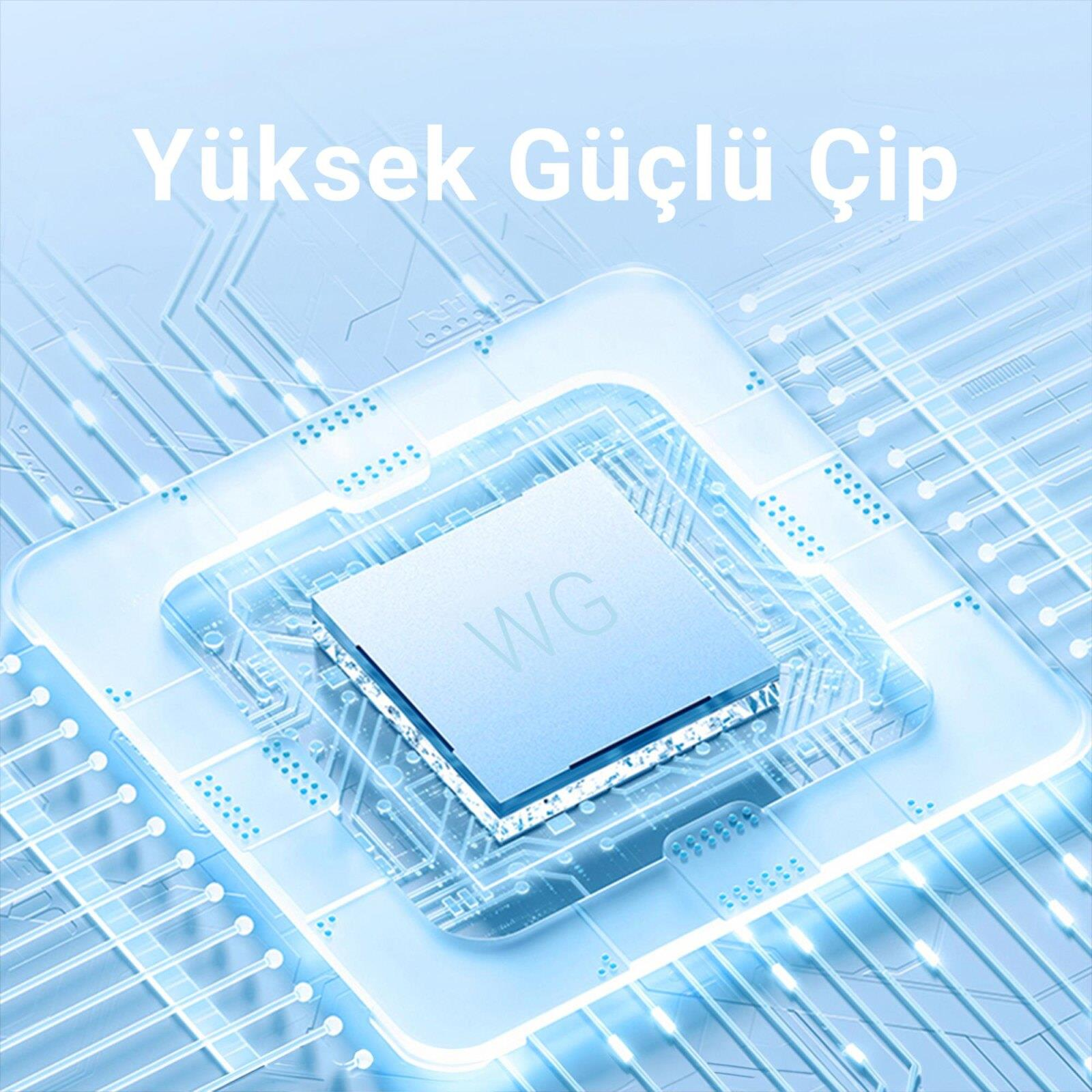 Mavi ışıklı şeffaf devre kartı üzerinde parlak WG logolu çip.