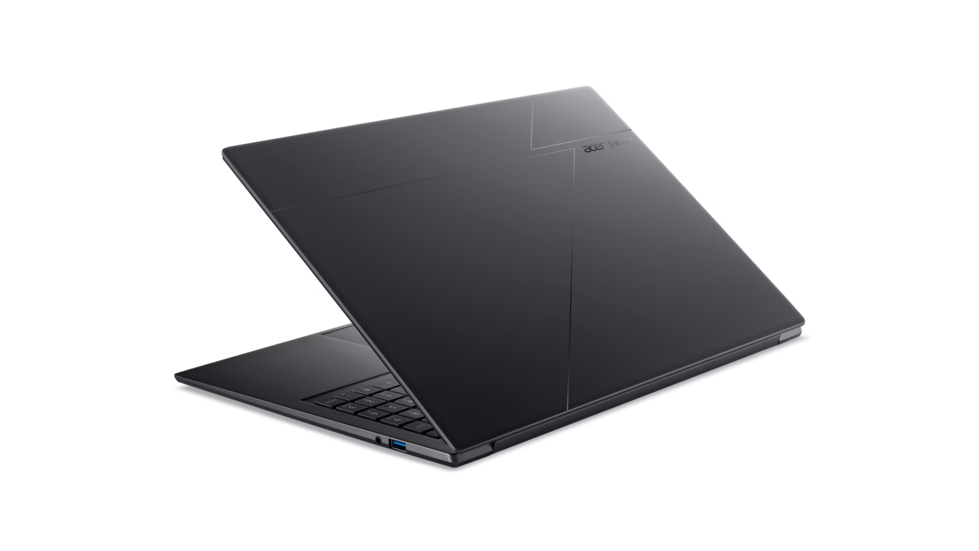 Un laptop Acer Swift grigio scuro è angolato, mostrando tastiera e porta USB.