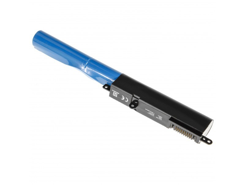 Ein blauer und schwarzer Laptop-Akku mit Anschlussklemmen auf weißem Hintergrund.