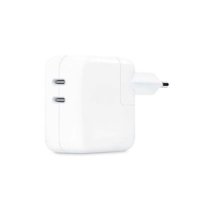 Un adattatore USB-C bianco con due porte e una spina.