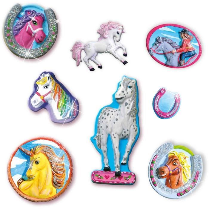Immagini di cavalli, unicorni e ferri di cavallo, alcuni scintillanti.