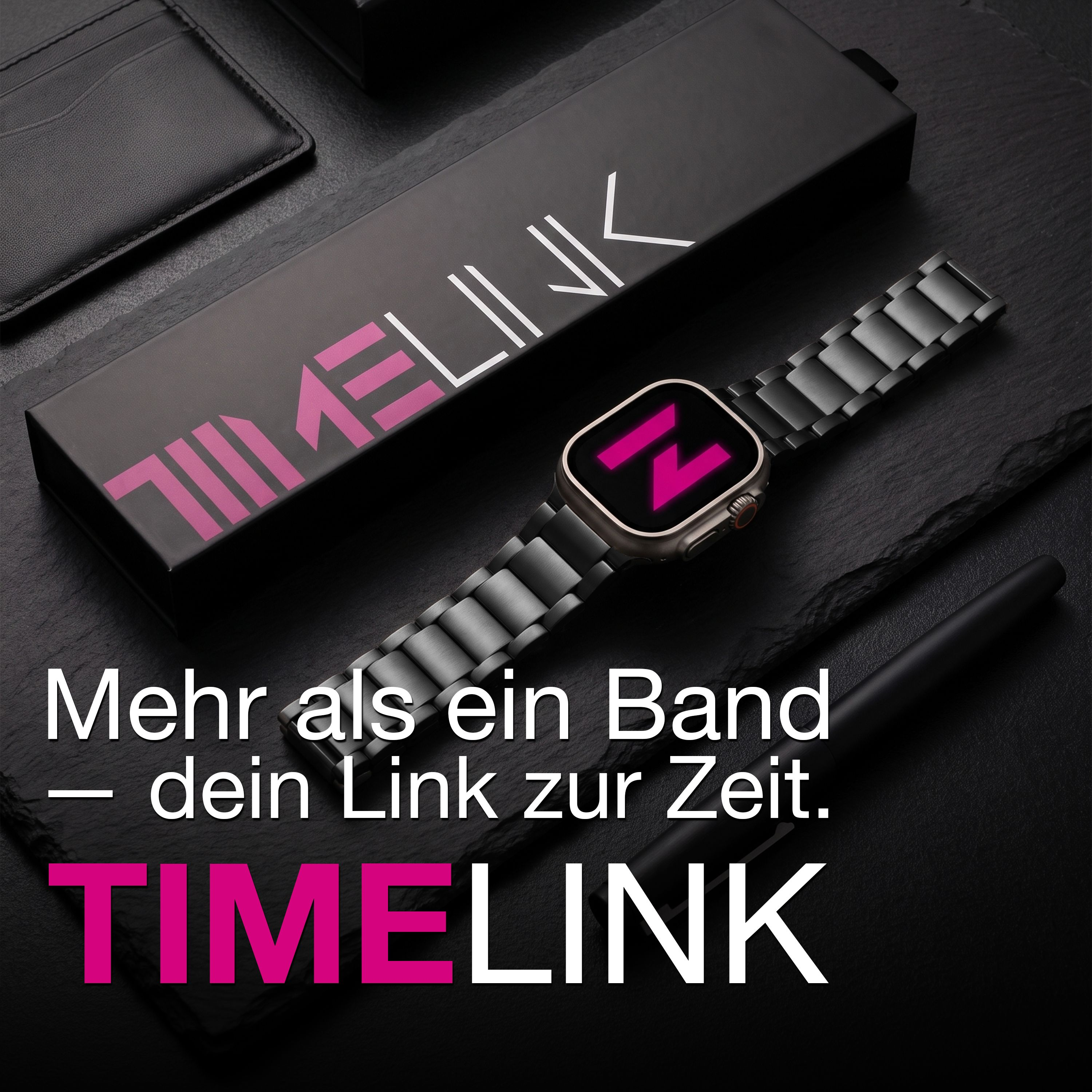 Smartwatch mit pinkem Zifferblatt und silbernem Armband, neben einer schwarzen Verpackung.