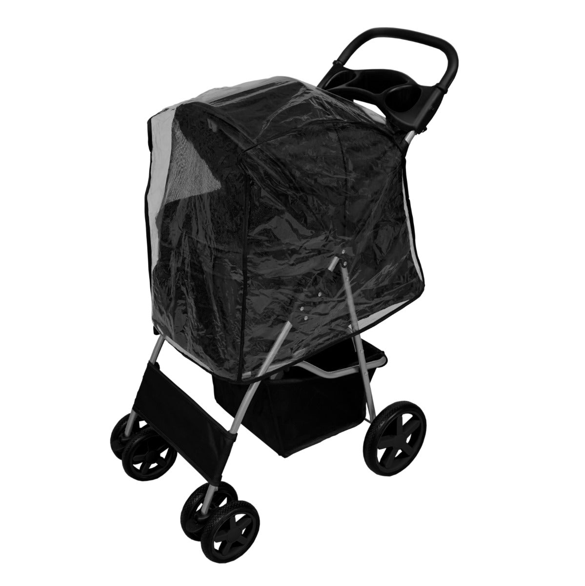 Un cochecito negro con funda protectora transparente y cesta negra.