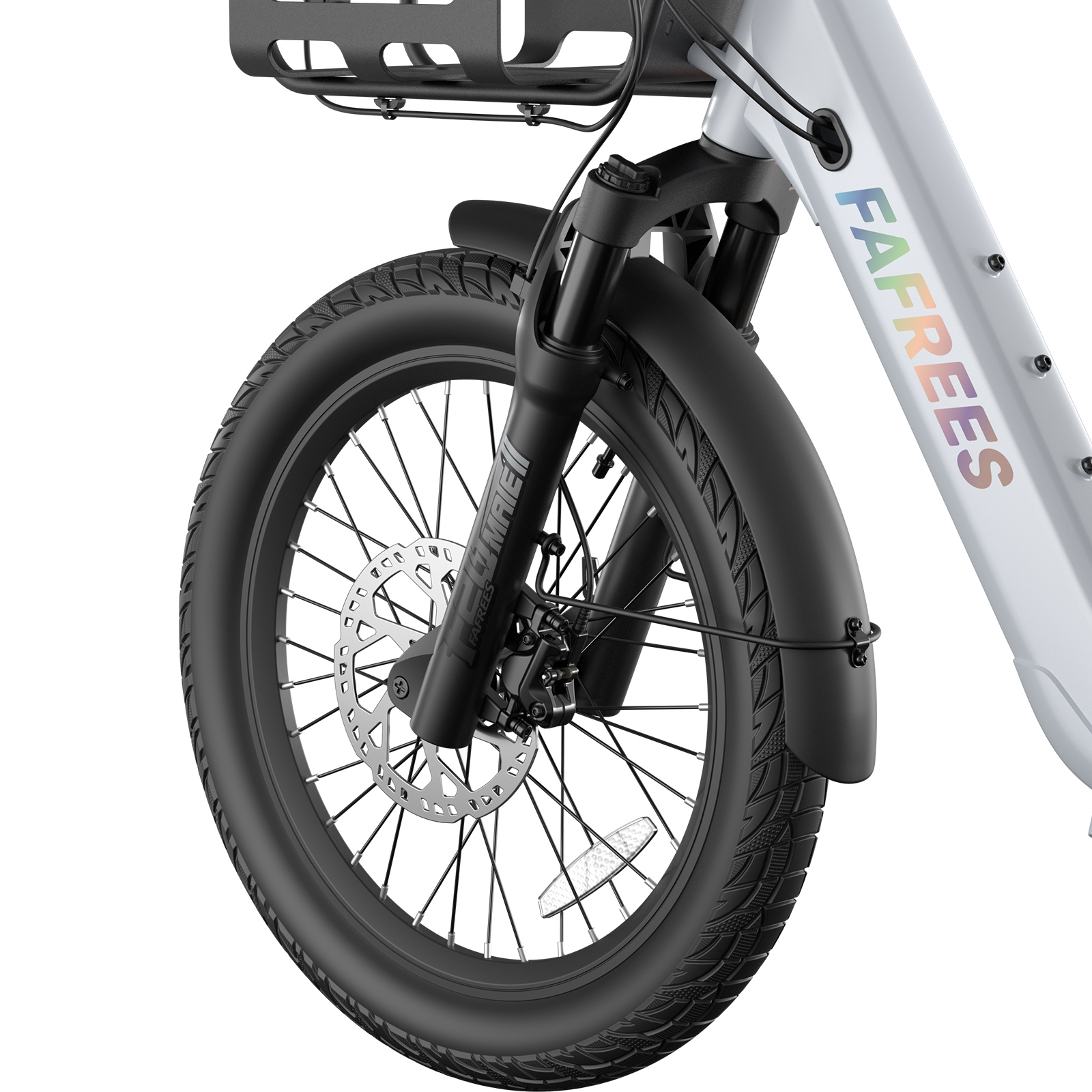 Vista frontal de una bicicleta blanca con portaequipajes, neumático y suspensión negros.