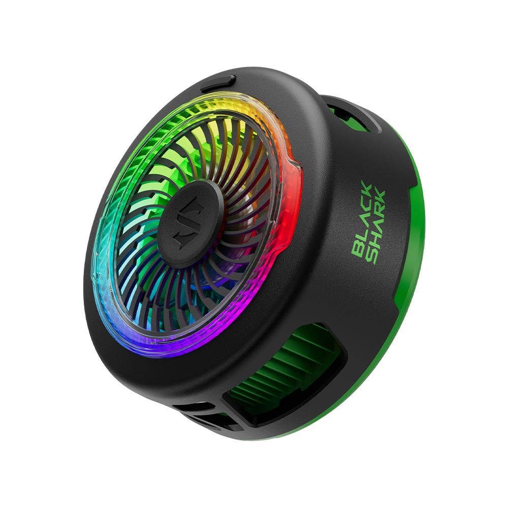 Gökkuşağı RGB ışıklı ve yeşil vurgulu Black Shark fan.