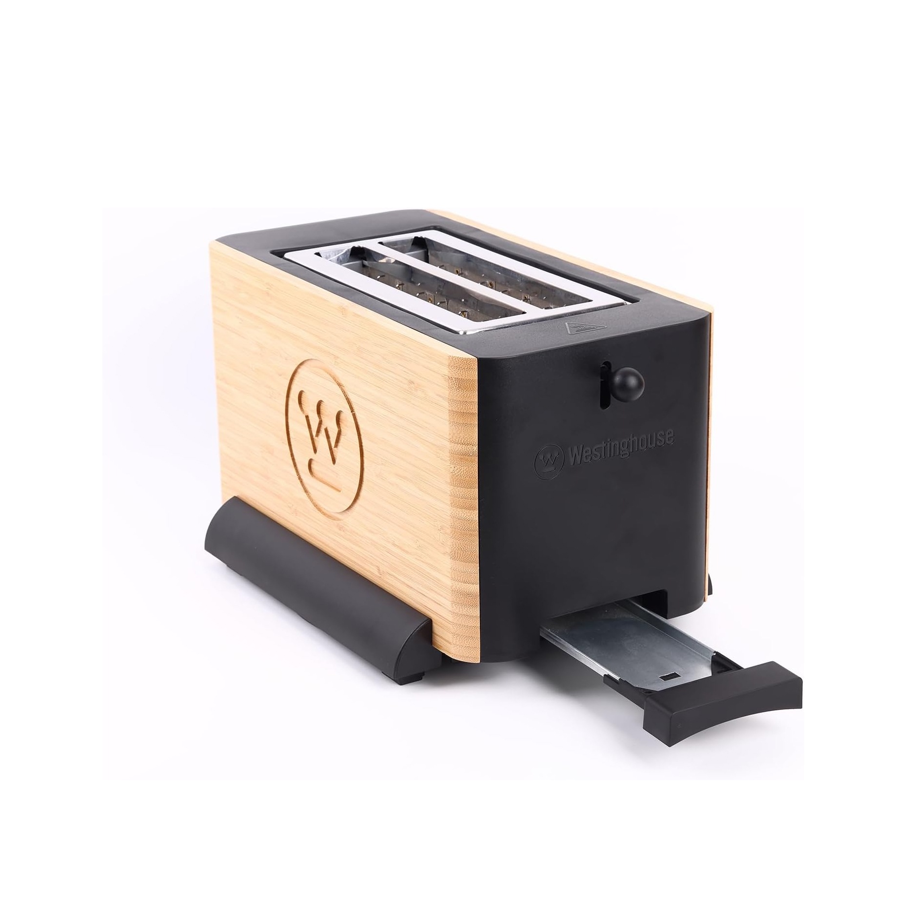 Ein Toaster mit Bambusgehäuse und schwarzen Akzenten.